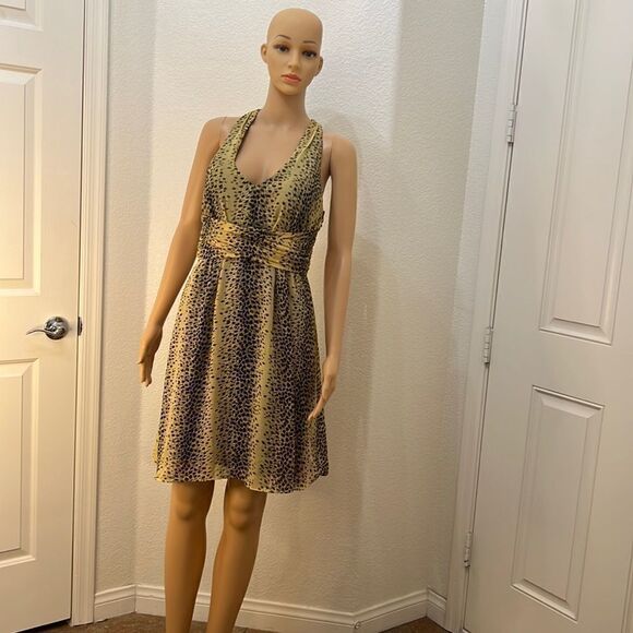 Guess Sz 8 Dress Animal Print V Neck Slimming Sash Waist Cut Out Back Sleeveless - Picture 1 of 11